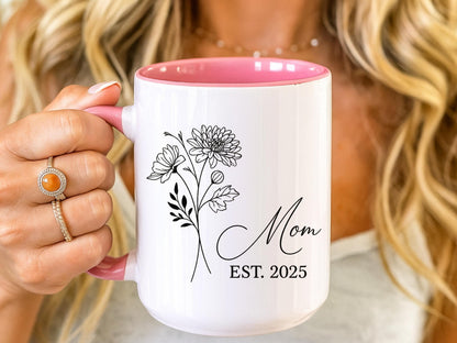 Personalized Mom Est 2025 Mug, Floral New Mom Gift